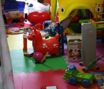 Volunteer Childreen Care House Room for Kids to Play